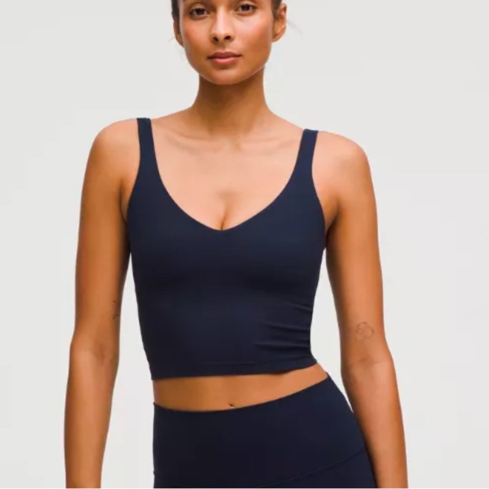 LULU navy align tank